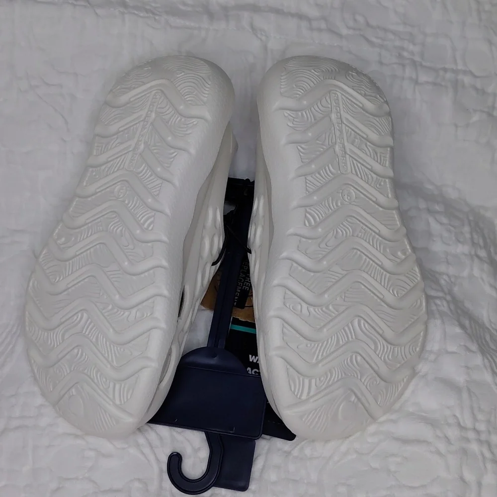 Rugged Shark Kids White Water Shoes Sz 9Toddler